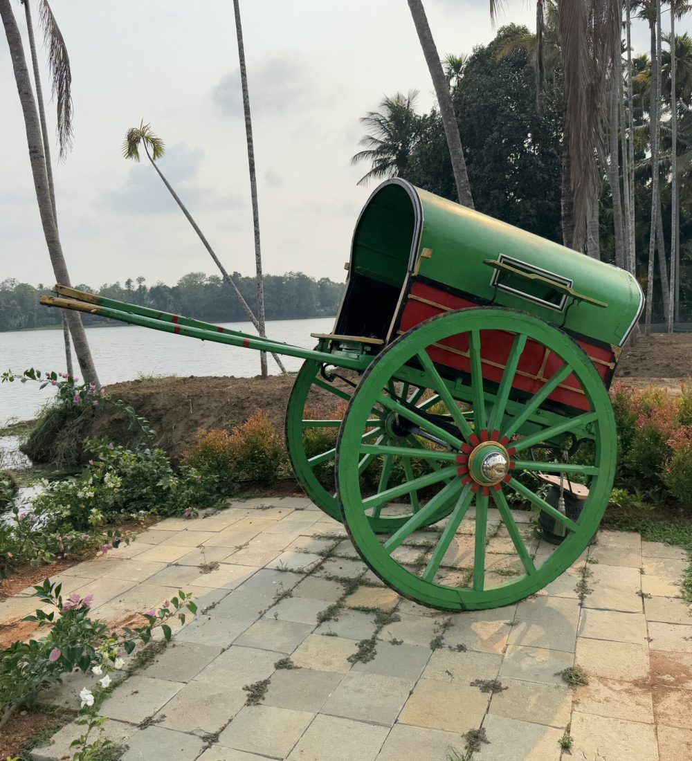 Antique heritage carriage at Sovnear — available as a film and production prop